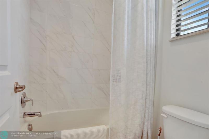  Single Family Homes Photo 44: 8720 Watercrest Cir  Parkland,  FL 33076