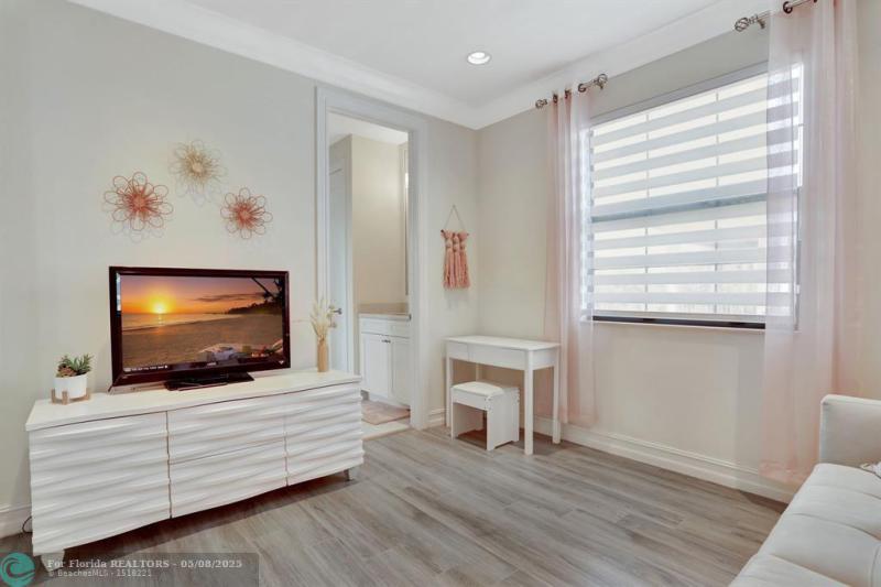  Single Family Homes Photo 46: 8720 Watercrest Cir  Parkland,  FL 33076