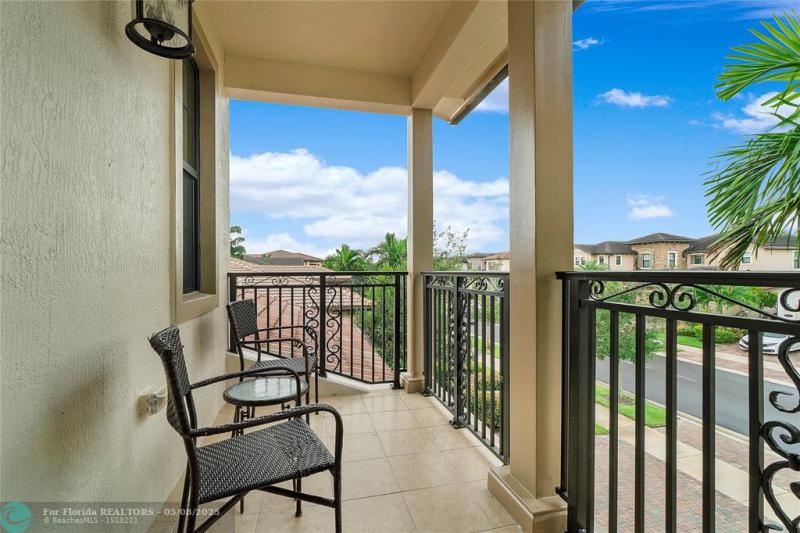  Single Family Homes Photo 47: 8720 Watercrest Cir  Parkland,  FL 33076