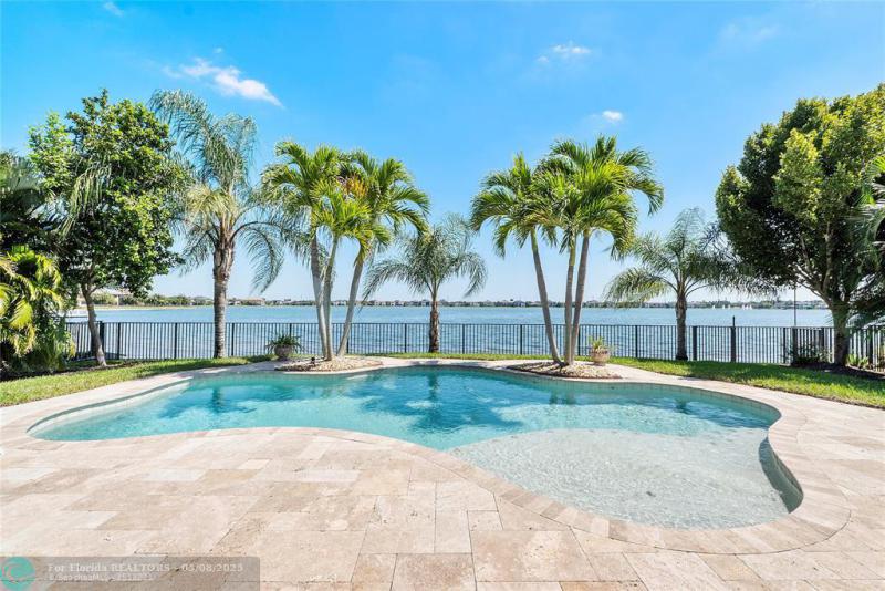  Single Family Homes Photo 5: 8720 Watercrest Cir  Parkland,  FL 33076