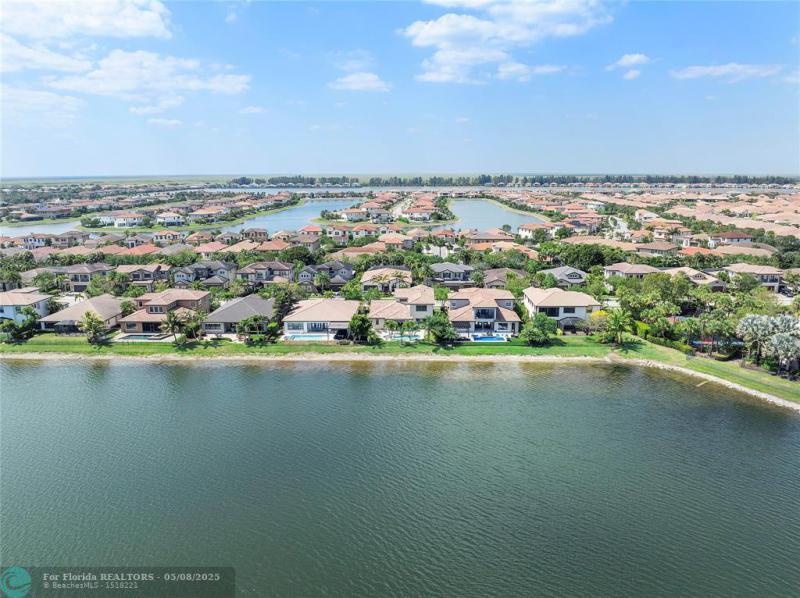  Single Family Homes Photo 59: 8720 Watercrest Cir  Parkland,  FL 33076