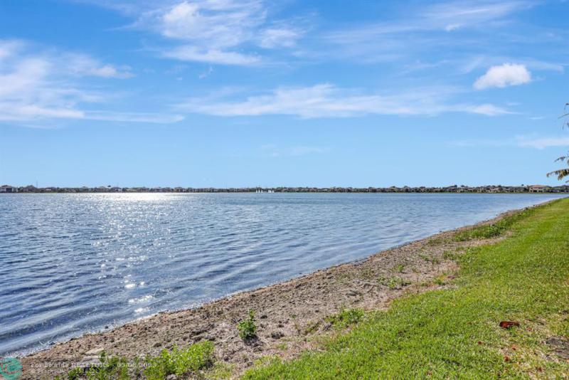  Single Family Homes Photo 64: 8720 Watercrest Cir  Parkland,  FL 33076