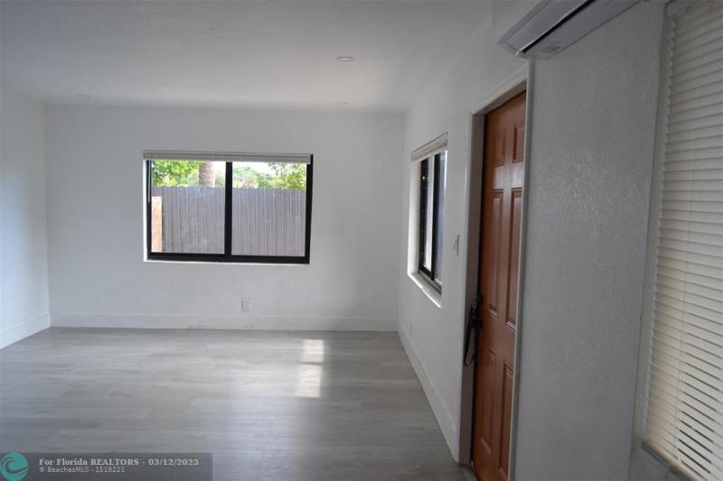 Duplex, Triplex and Fourplex Images