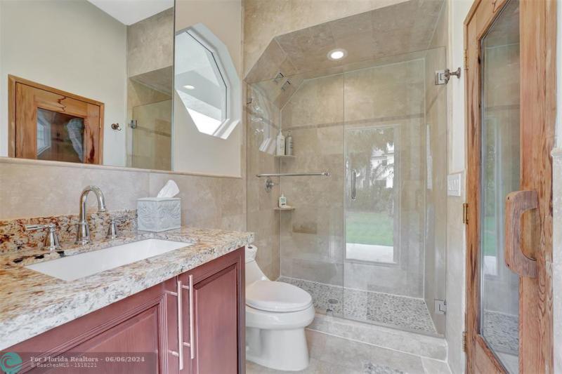  Single Family Homes Photo 12: 3440 Stallion Lane  Weston,  FL 33331