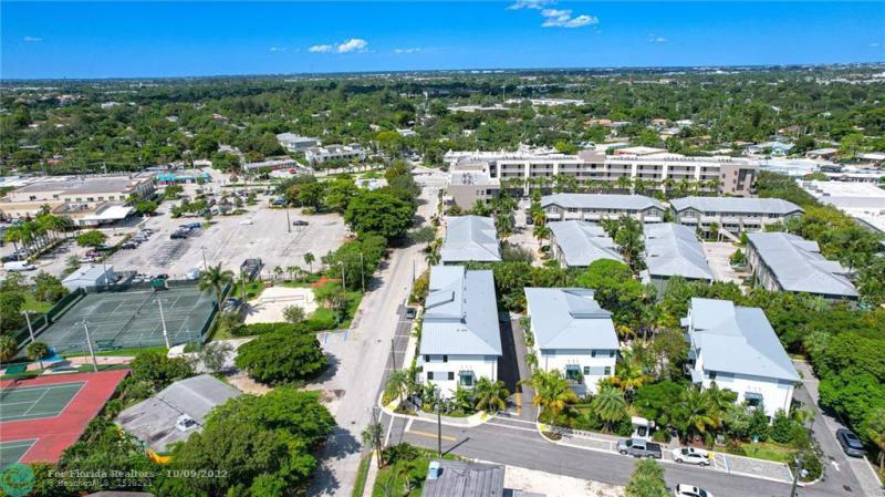  Condo & Townhome Photos