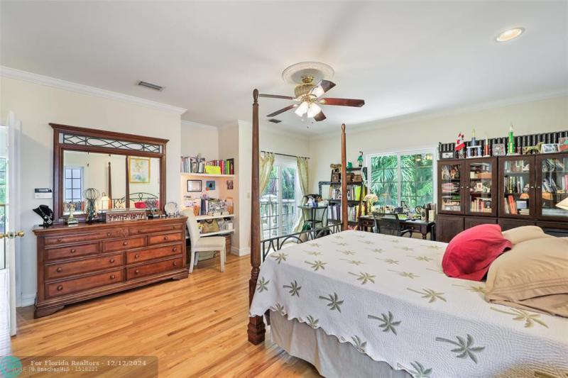  Single Family Homes Photo 16: 3185 WASHINGTON ST  Coconut Grove,  FL 33133