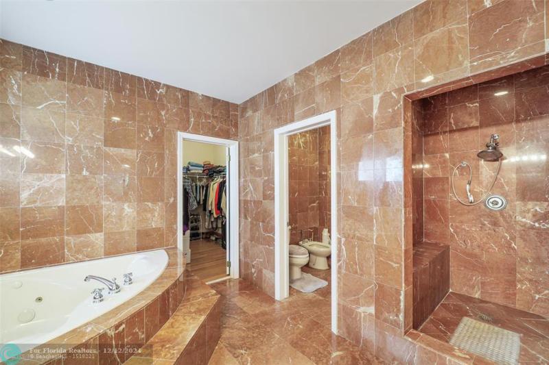  Single Family Homes Photo 17: 3185 WASHINGTON ST  Coconut Grove,  FL 33133