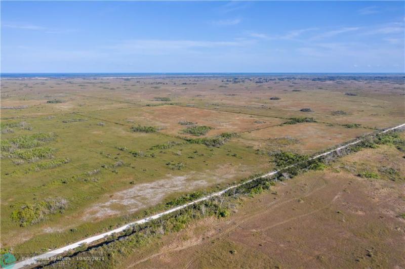  Commercial & Industrial Land Images 