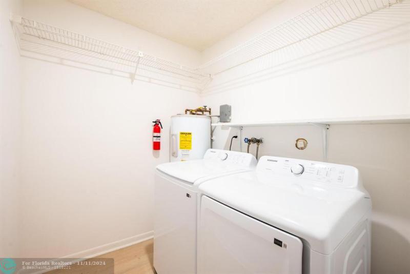  Single Family Homes Photo 30: 8511 NW 51st Ct  Lauderhill,  FL 33351