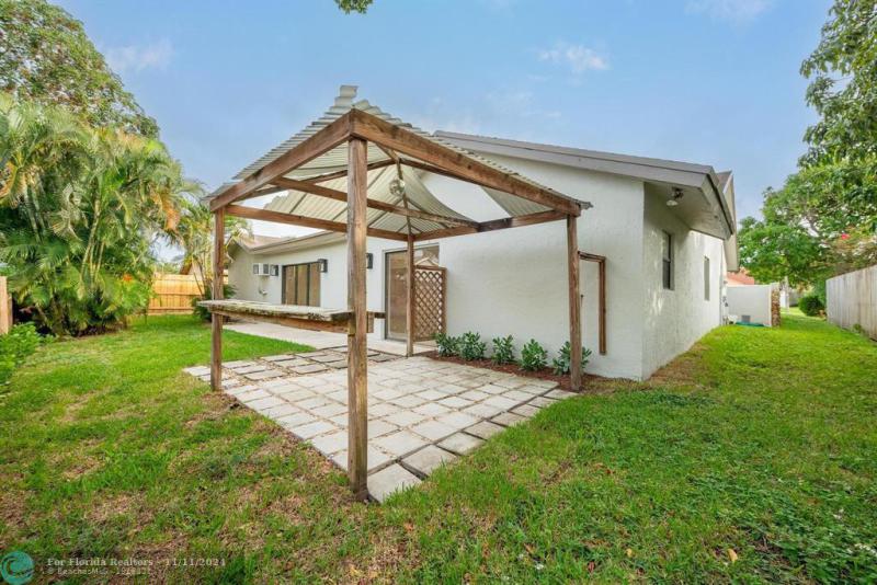  Single Family Homes Photo 48: 8511 NW 51st Ct  Lauderhill,  FL 33351