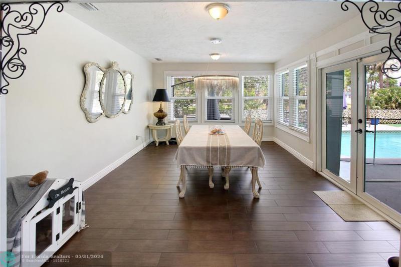  Single Family Homes Photo 13: 124 E Palm Dr  Margate,  FL 33063