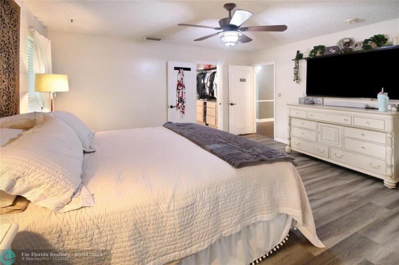  Single Family Homes Photo 21: 124 E Palm Dr  Margate,  FL 33063