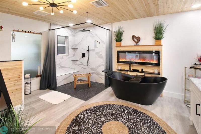  Single Family Homes Photo 25: 124 E Palm Dr  Margate,  FL 33063