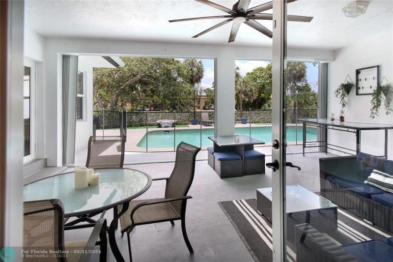  Single Family Homes Photo 35: 124 E Palm Dr  Margate,  FL 33063