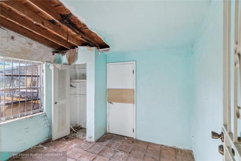 Duplex, Triplex and Fourplex Images