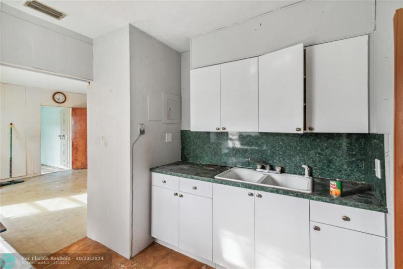 Duplex, Triplex and Fourplex Images