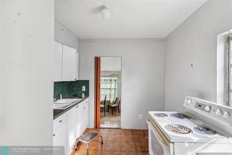 Duplex, Triplex and Fourplex Images