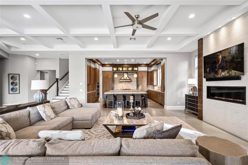  Single Family Homes Photo 17: 3211 NE 27th Ave  Lighthouse Point,  FL 33064