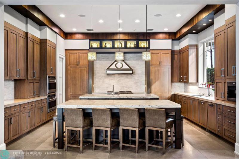  Single Family Homes Photo 18: 3211 NE 27th Ave  Lighthouse Point,  FL 33064