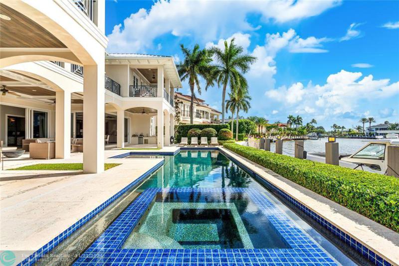  Single Family Homes Photo 50: 3211 NE 27th Ave  Lighthouse Point,  FL 33064