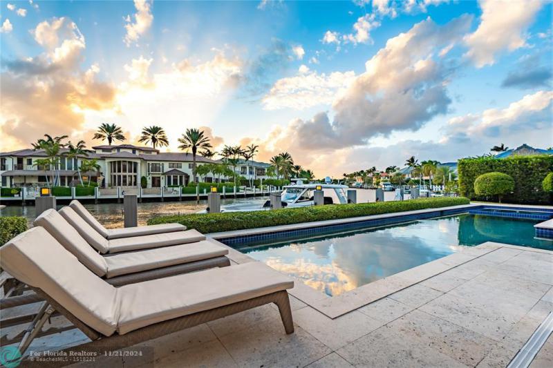  Single Family Homes Photo 53: 3211 NE 27th Ave  Lighthouse Point,  FL 33064