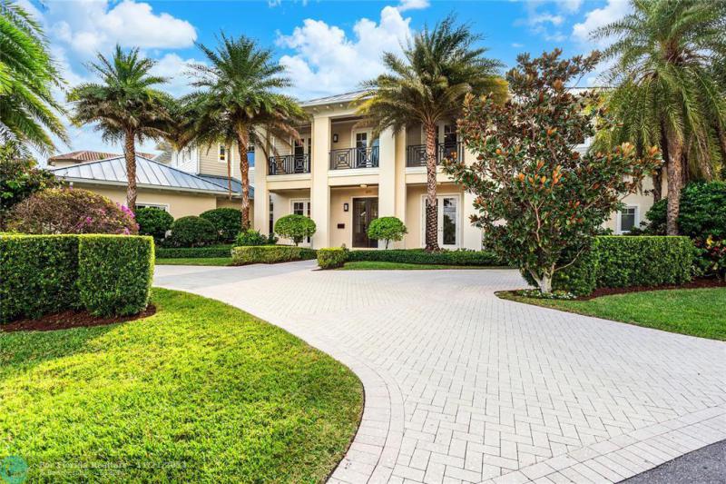  Single Family Homes Photo 7: 3211 NE 27th Ave  Lighthouse Point,  FL 33064