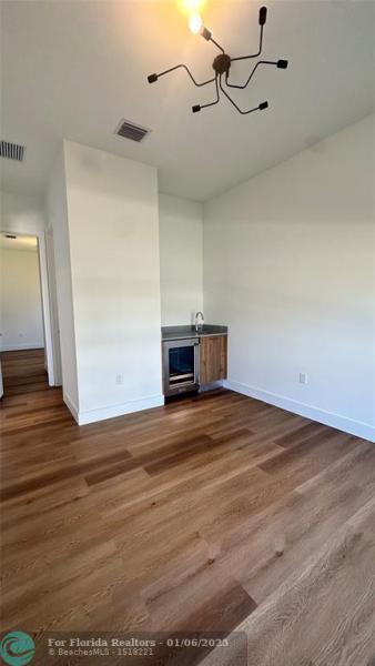  Single Family Homes Photo 7: 10426 SW 57th Ct  Cooper City,  FL 33328