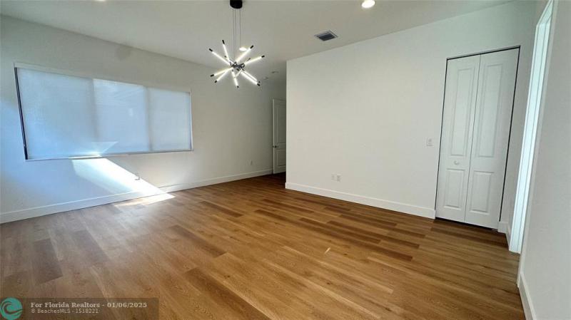  Single Family Homes Photo 9: 10426 SW 57th Ct  Cooper City,  FL 33328