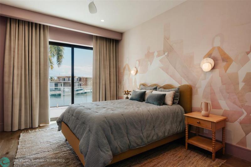  Single Family Homes Photo 36: 2300 NE 34th Ct  Lighthouse Point,  FL 33064