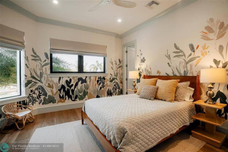  Single Family Homes Photo 38: 2300 NE 34th Ct  Lighthouse Point,  FL 33064