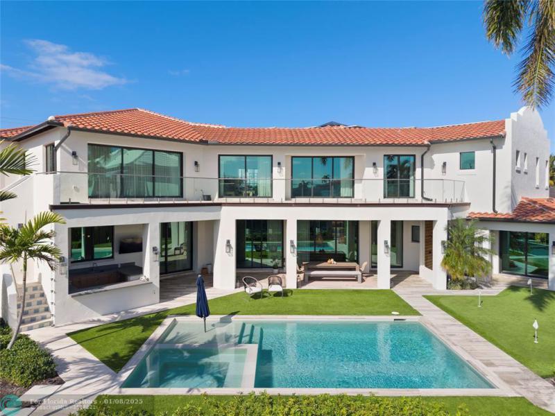  Single Family Homes Photo 52: 2300 NE 34th Ct  Lighthouse Point,  FL 33064