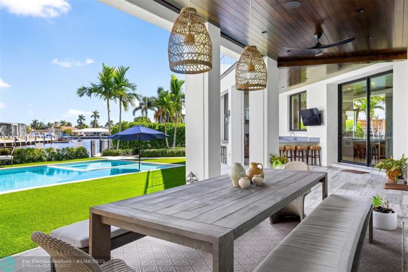  Single Family Homes Photo 53: 2300 NE 34th Ct  Lighthouse Point,  FL 33064