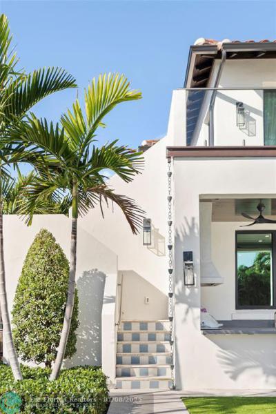  Single Family Homes Photo 56: 2300 NE 34th Ct  Lighthouse Point,  FL 33064