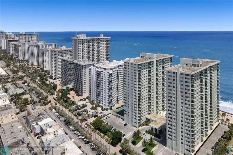  Condo & Townhome Photos