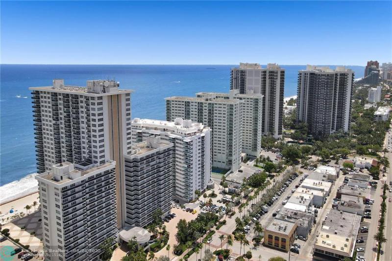  Condo & Townhome Photos