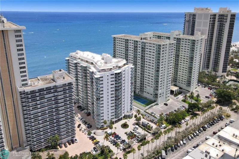  Condo & Townhome Photos