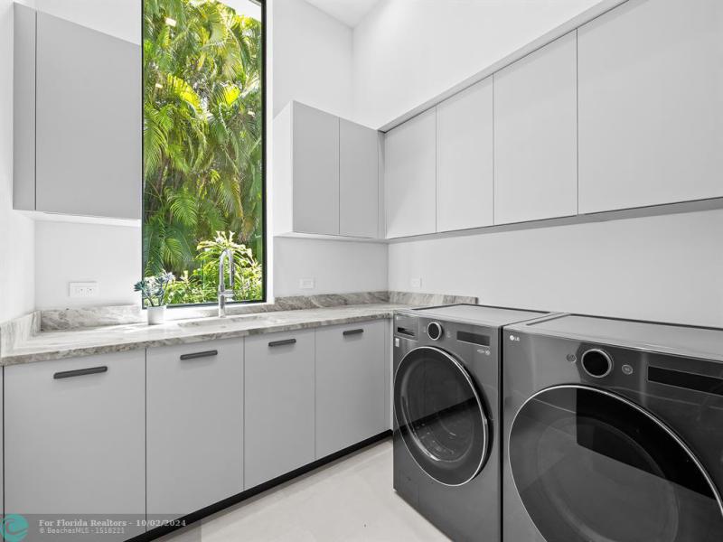  Single Family Homes Photo 25:  Fort Lauderdale,  FL 33316