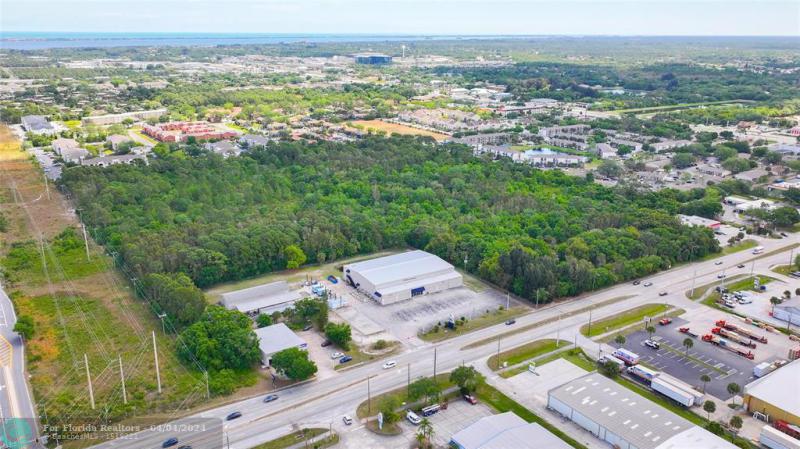  Commercial & Industrial Land Images 