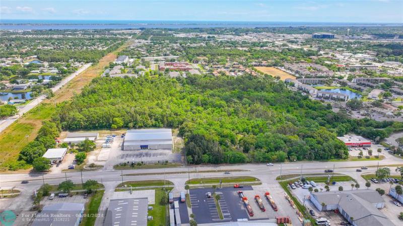  Commercial & Industrial Land Images 