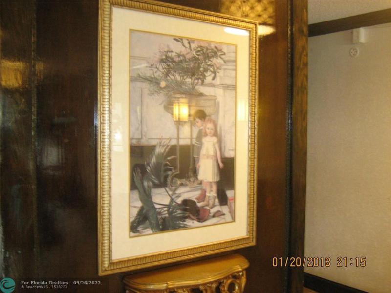  Condo & Townhome Photos