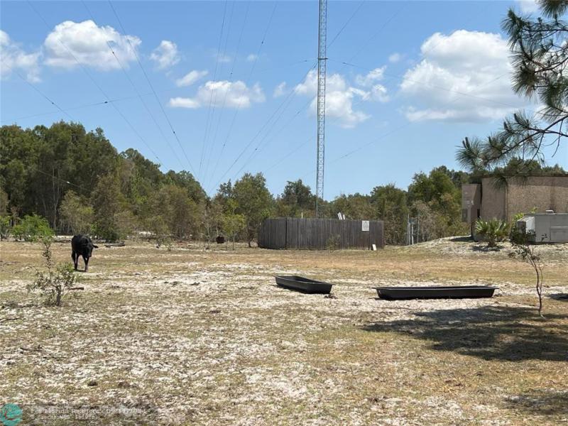  Commercial & Industrial Land Images 