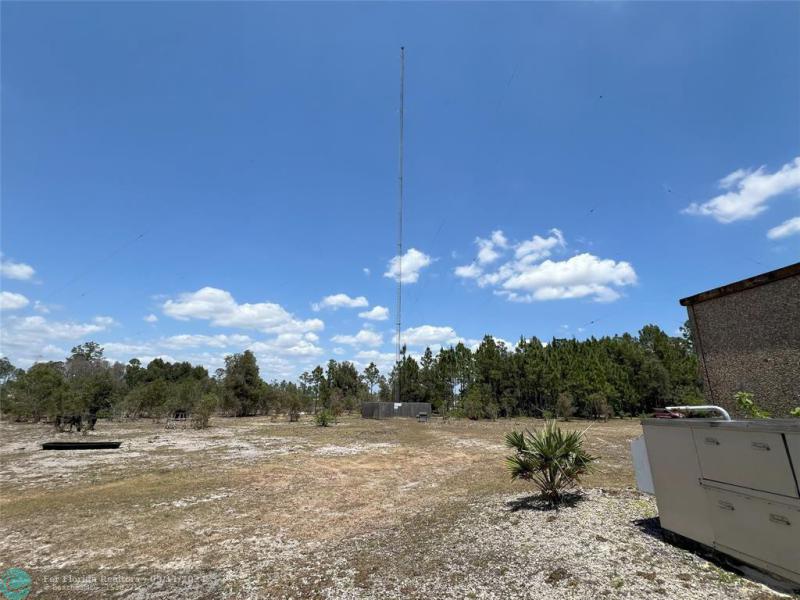  Commercial & Industrial Land Images 