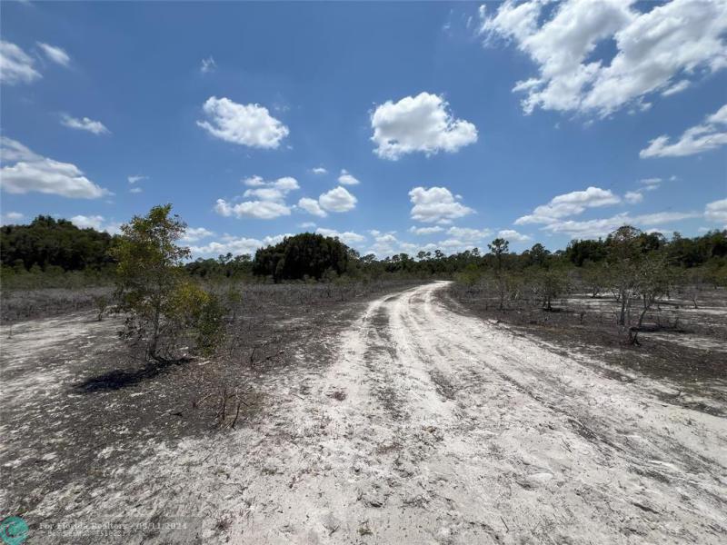  Commercial & Industrial Land Images 