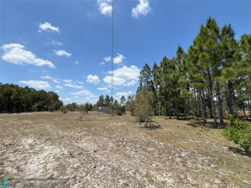  Commercial & Industrial Land Images 