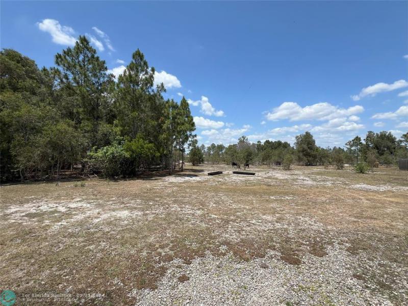  Commercial & Industrial Land Images 