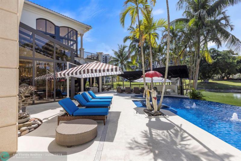  Single Family Homes Photo 11: 319 Mizner Lake Estates Dr  Boca Raton,  FL 33432
