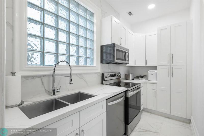  Single Family Homes Photo 61: 319 Mizner Lake Estates Dr  Boca Raton,  FL 33432
