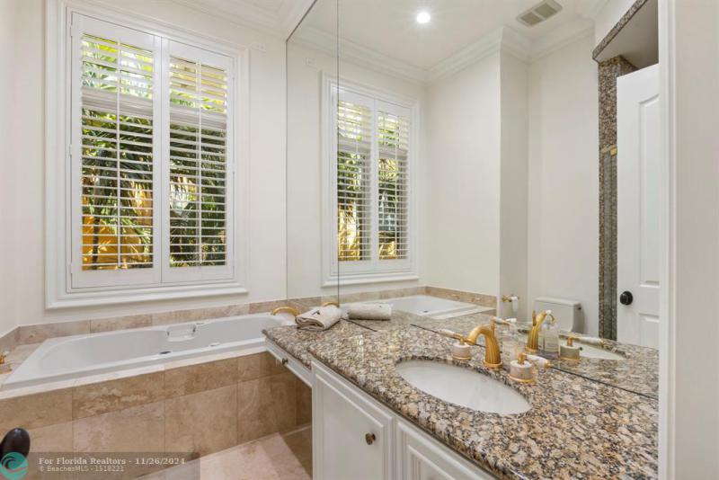  Single Family Homes Photo 96: 319 Mizner Lake Estates Dr  Boca Raton,  FL 33432