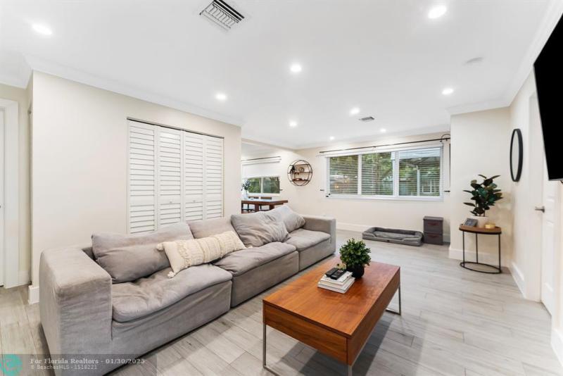 Duplex, Triplex and Fourplex Images