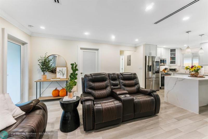 Duplex, Triplex and Fourplex Images